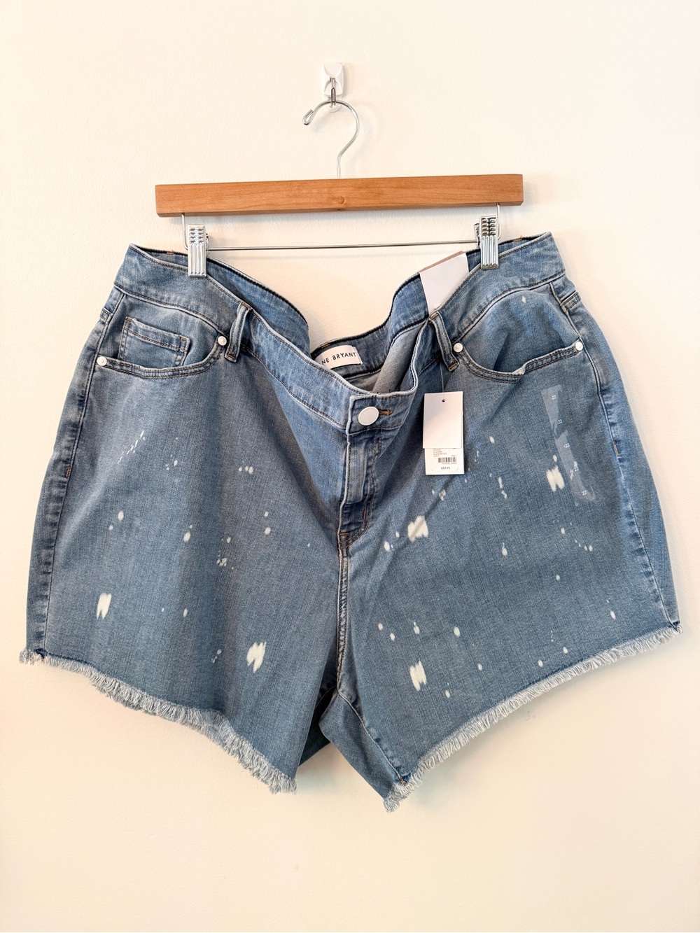 Lane Bryant Boyfriend Midi Denim Shorts Size 22 Flex Waist‎ Distressed